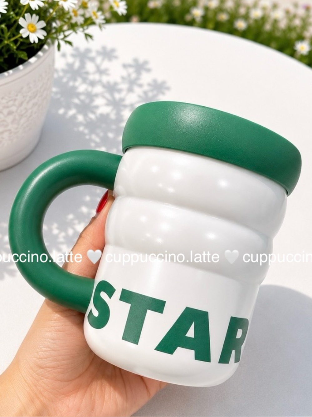 🤍NWT💚Starbucks 2026 Summer White & Green Rippled SS Mug with Lid - 12 oz